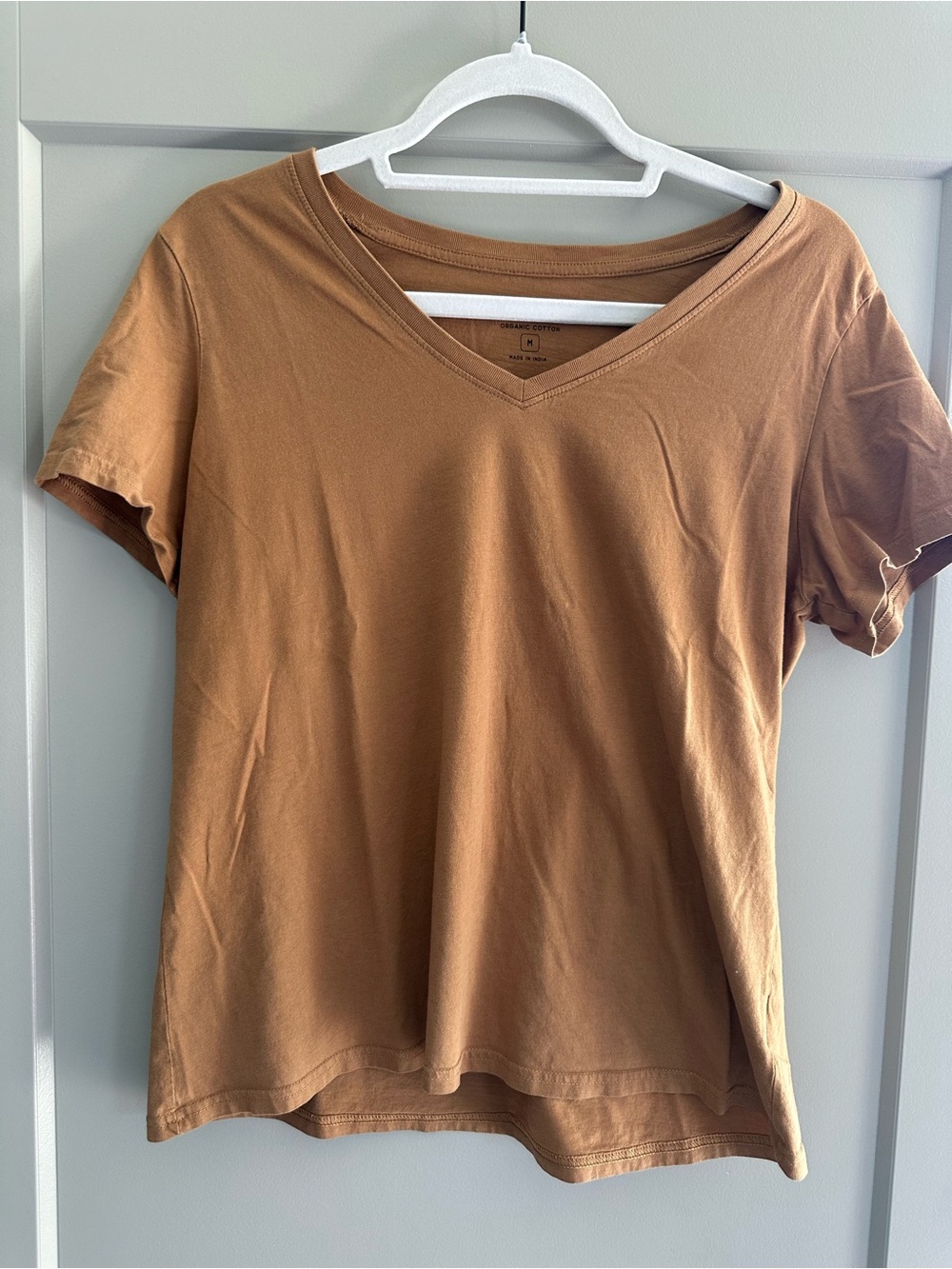 Pact Women's V-Neck Short Sleeve Tee in Camel Brown